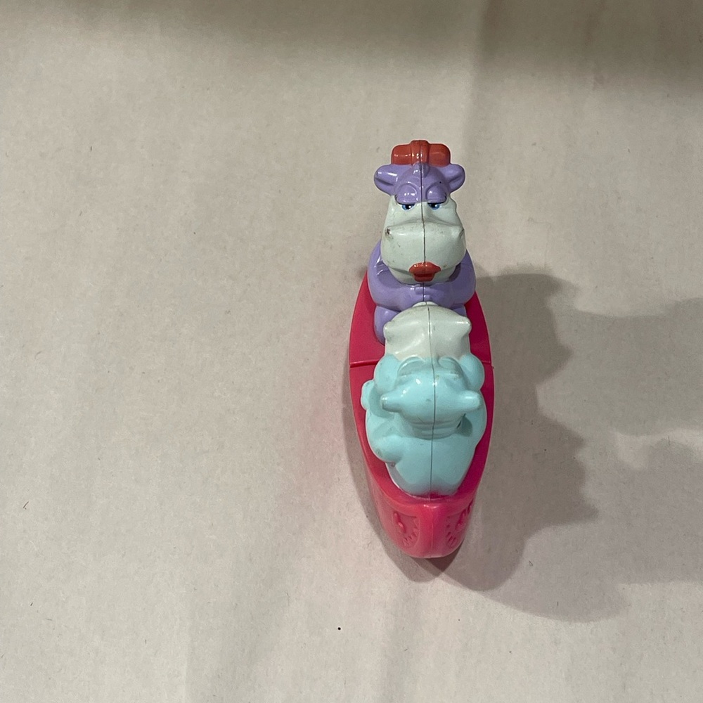 Vintage 1994 hip hippos love kiss